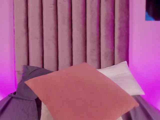 Gabriela-Suarez-1 webcam