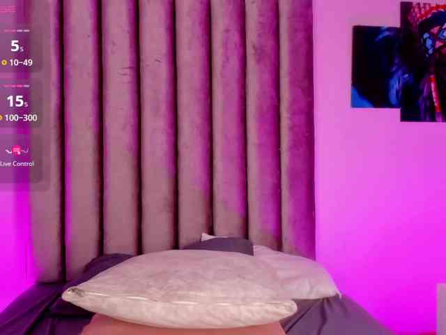 Gabriela-Suarez-... Live Webcam on BongaCams