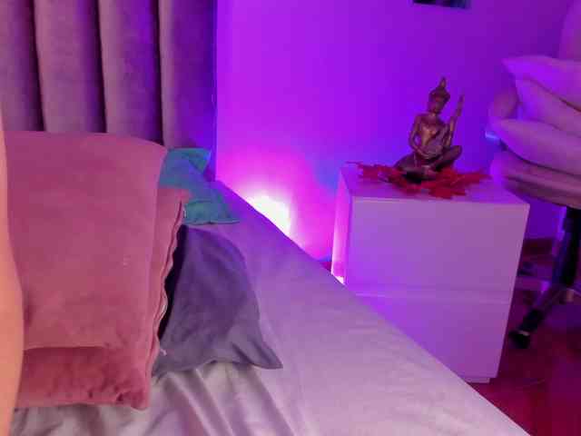 Gabriela-Suarez-1 webcam