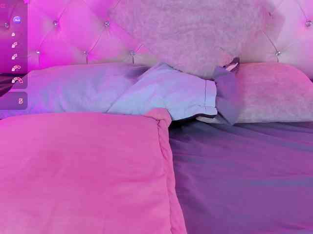 Gabriela-Suarez-1 webcam
