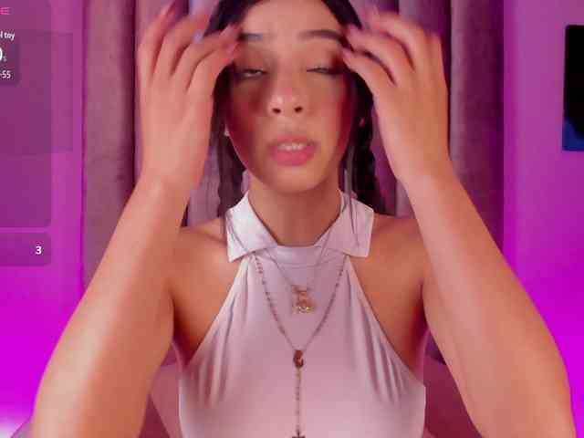Gabriela-Suarez-1 webcam