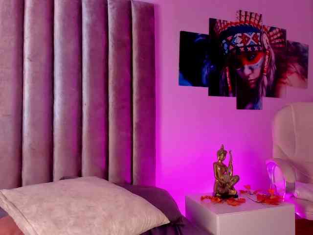Gabriela-Suarez-1 webcam