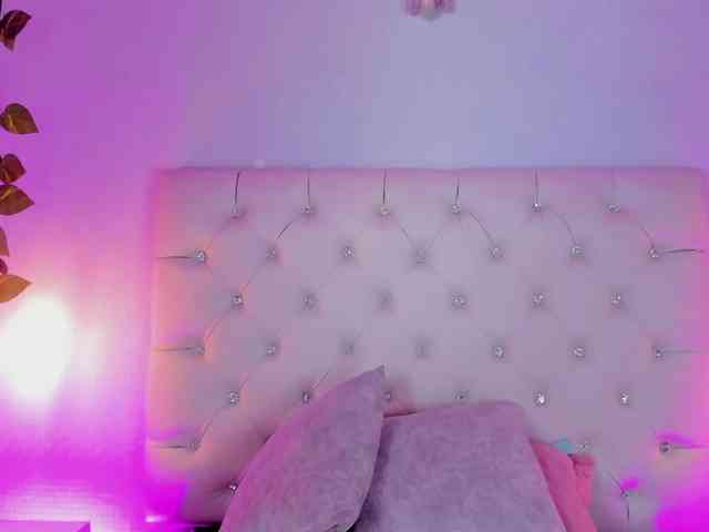 Gabriela-Suarez-1 webcam