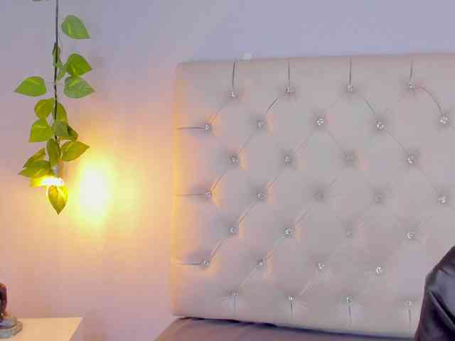 Gabriela-Suarez-1 webcam