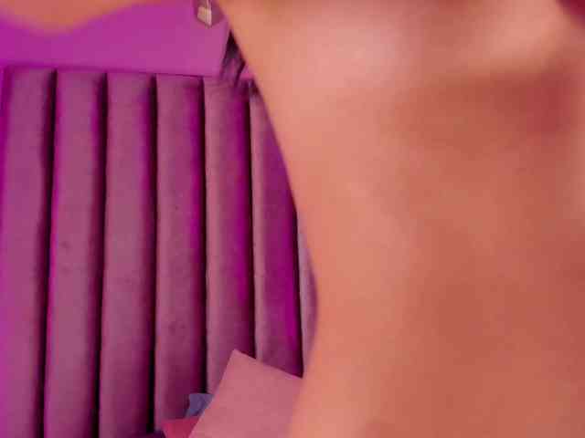 Gabriela-Suarez-1 webcam