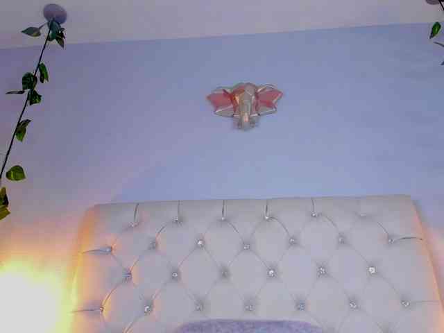 Gabriela-Suarez-1 webcam