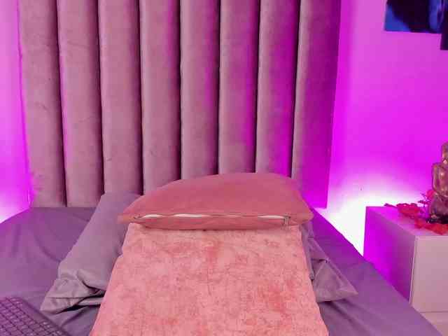 Gabriela-Suarez-1 webcam