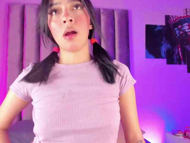 Gabriela-Suarez-1 webcam