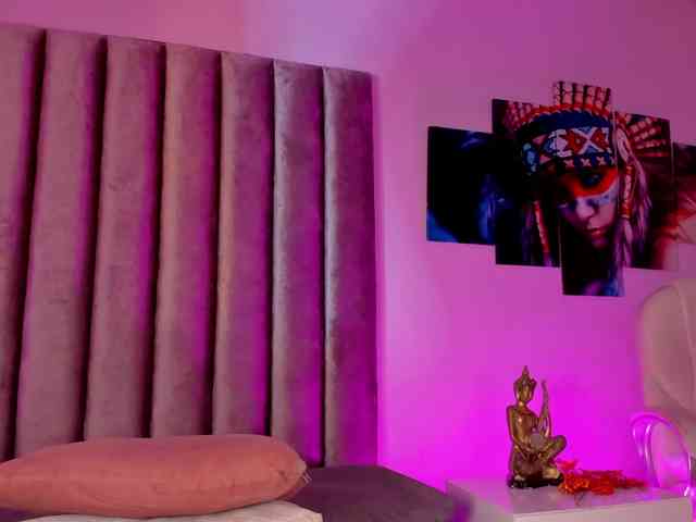Gabriela-Suarez-1 webcam