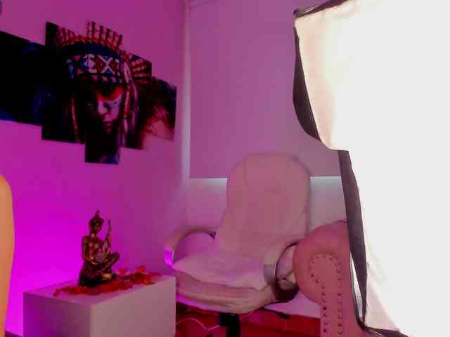 Gabriela-Suarez-1 webcam