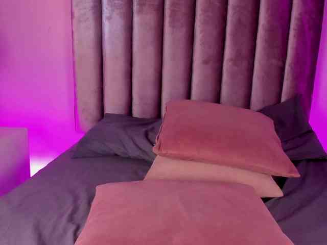 Gabriela-Suarez-1 webcam