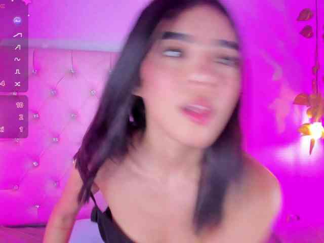 Gabriela-Suarez-1 webcam