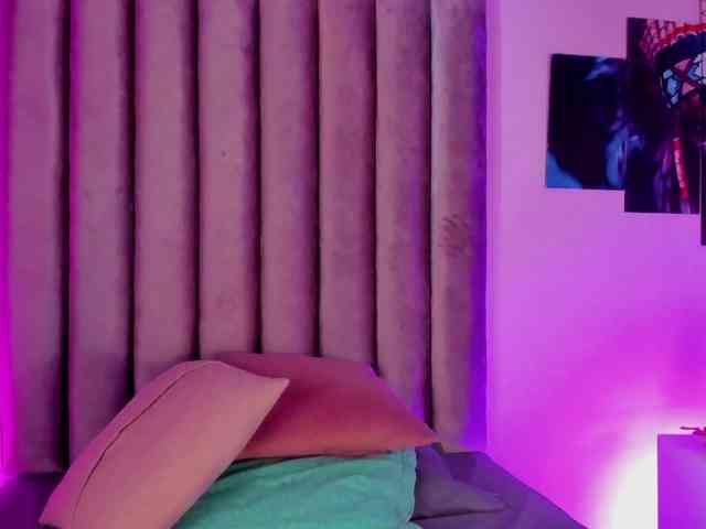Gabriela-Suarez-1 webcam