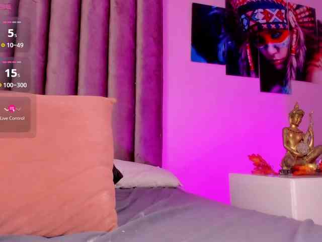 Gabriela-Suarez-1 webcam