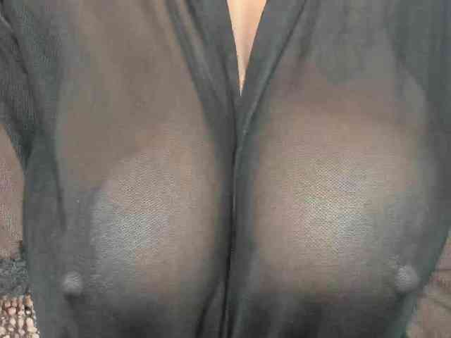 Model: Perfect-Tits