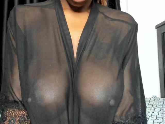 Perfect-Tits webcam