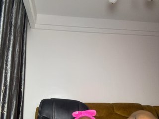HornyBigAss's Live Webcam