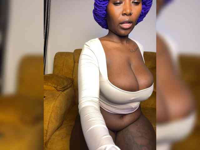 HornyBigAss webcam