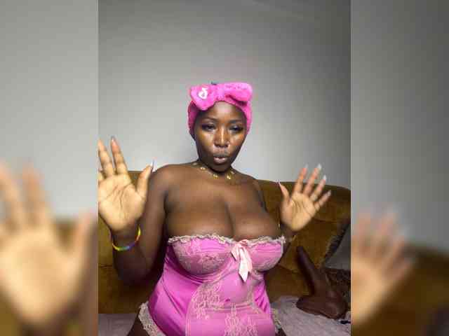 HornyBigAss webcam