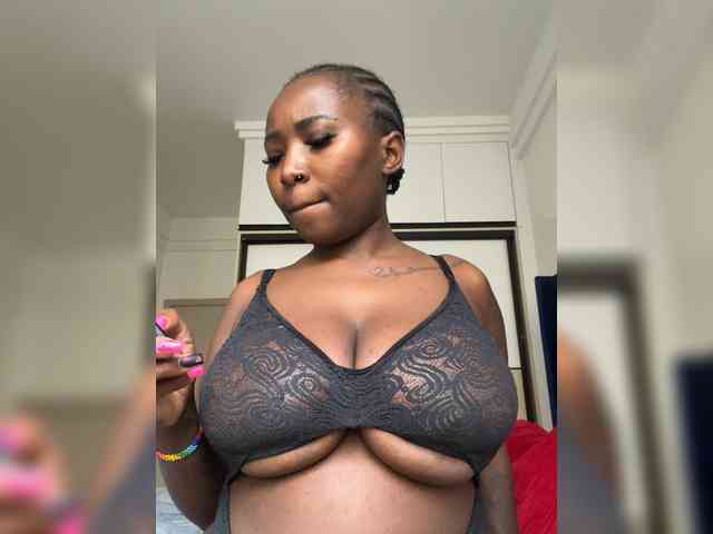 HornyBigAss Live Webcam on BongaCams