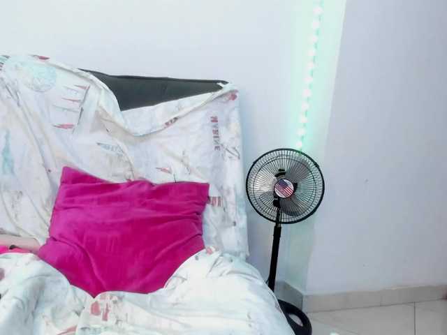 Tina-houston live cam on BongaCams