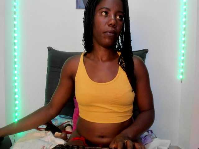 Tina-houston live cam on BongaCams