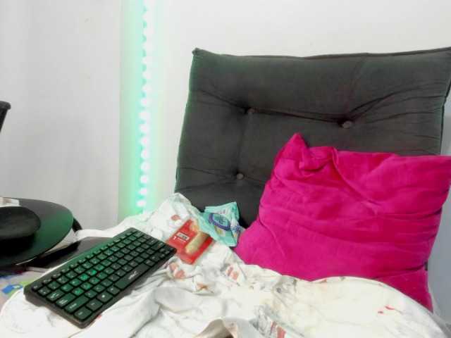 Tina-houston live cam on BongaCams
