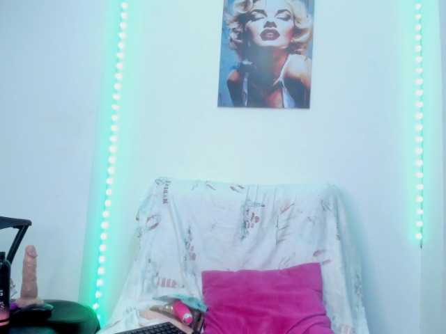 Tina-houston live webcam show