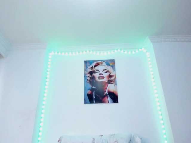 Tina-houston live cam on BongaCams