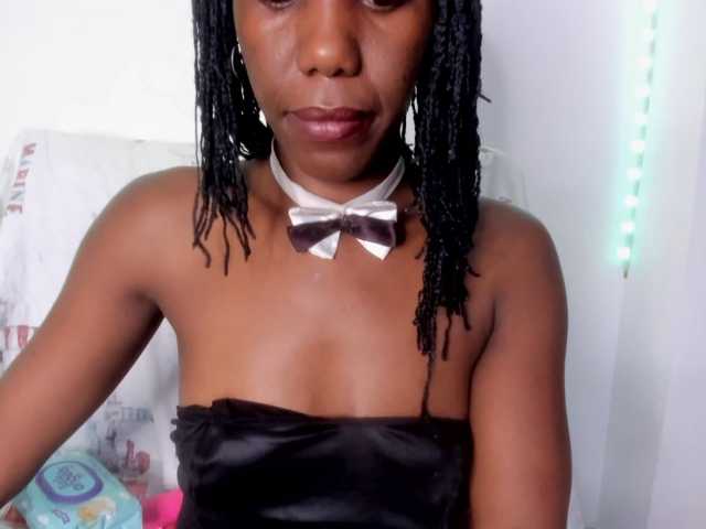 Tina-houston live cam on BongaCams