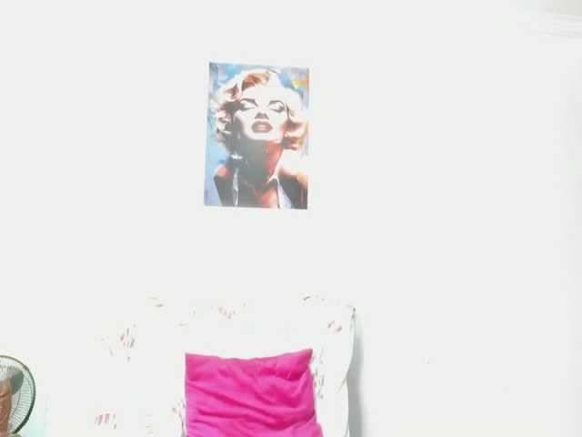 Tina-houston live cam on BongaCams