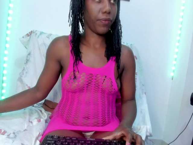 Tina-houston live cam on BongaCams