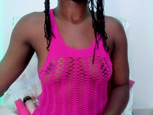 Tina-houston live cam on BongaCams