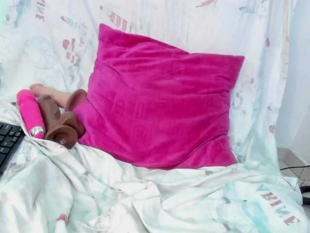 Tina-houston live cam on BongaCams