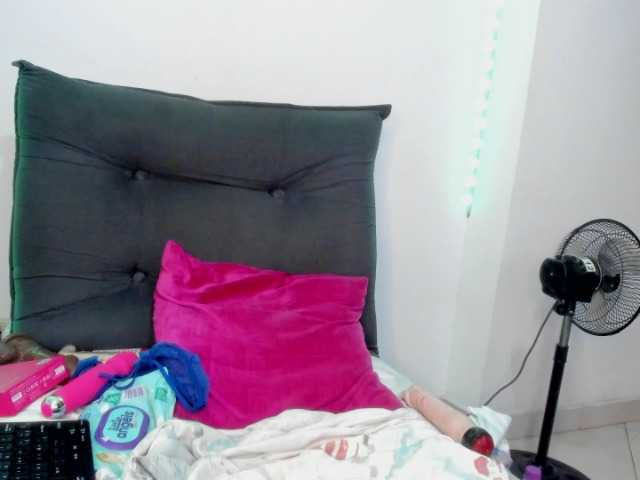 Tina-houston live cam on BongaCams