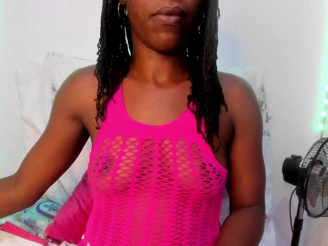 Tina-houston live cam on BongaCams