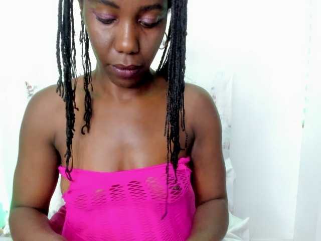 Tina-houston live cam on BongaCams