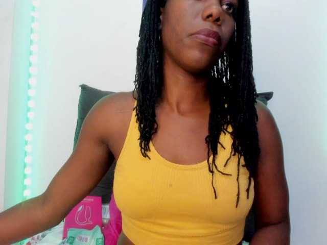Tina-houston live cam on BongaCams