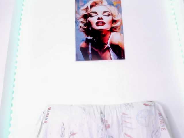 Tina-houston, en directo ahora en BongaCams