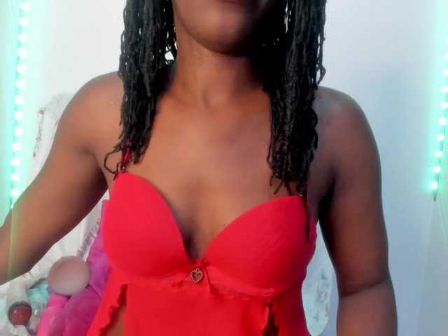 Tina-houston live cam on BongaCams