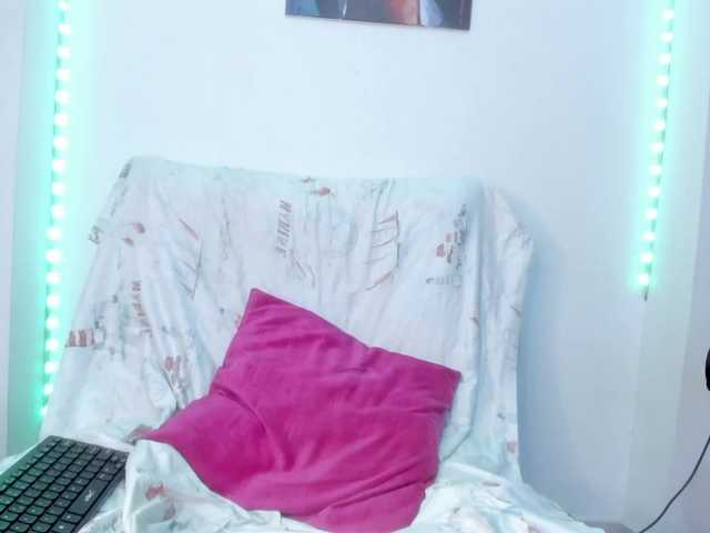 Tina-houston live cam on BongaCams
