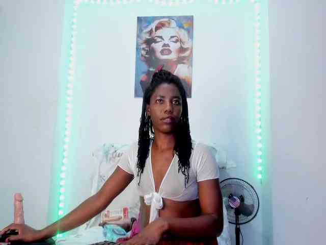Model: Tina-houston
