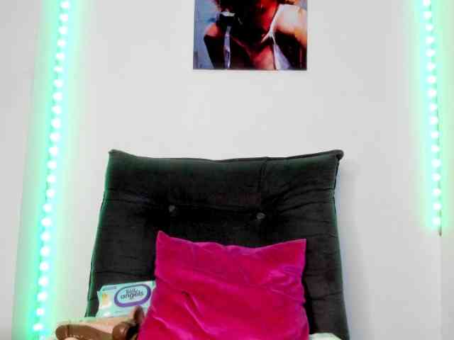 Tina-houston Live Webcam on BongaCams