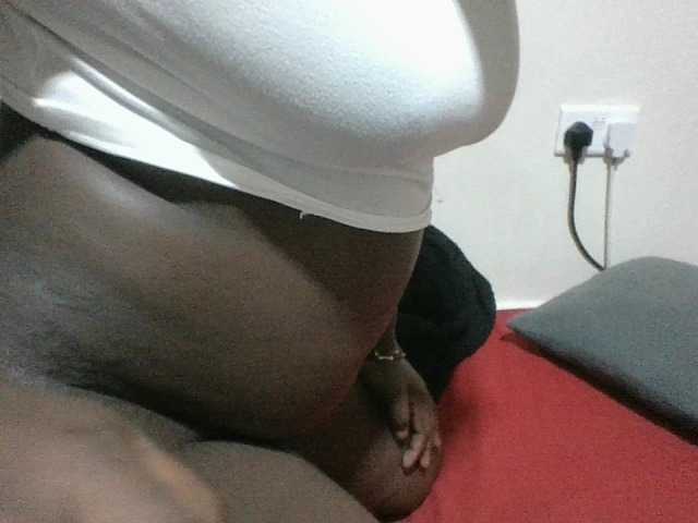 Evethegirl live cam on BongaCams