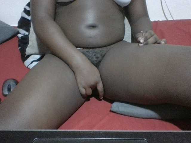 Evethegirl live cam on BongaCams