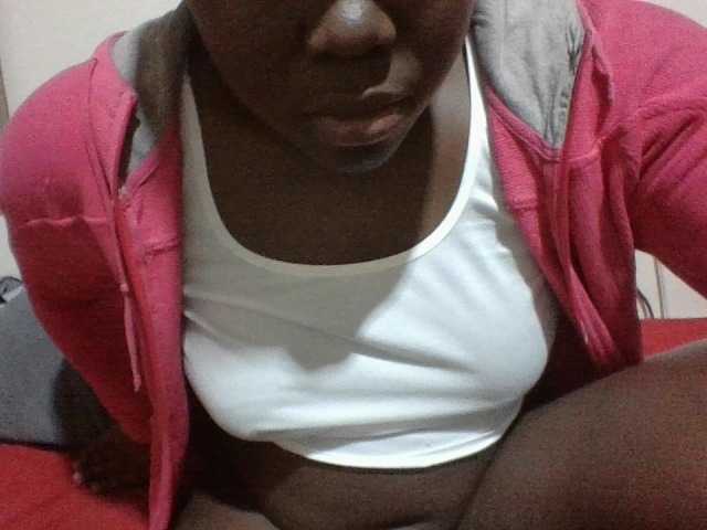 Evethegirl live cam on BongaCams
