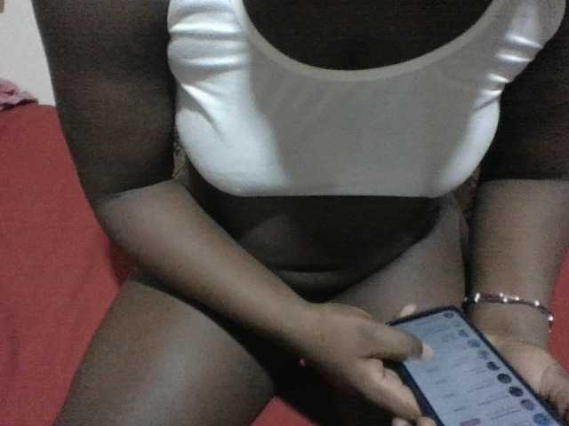 Evethegirl live cam on BongaCams
