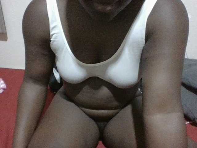 Evethegirl live cam on BongaCams