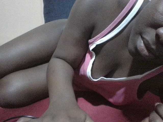 Evethegirl live cam on BongaCams