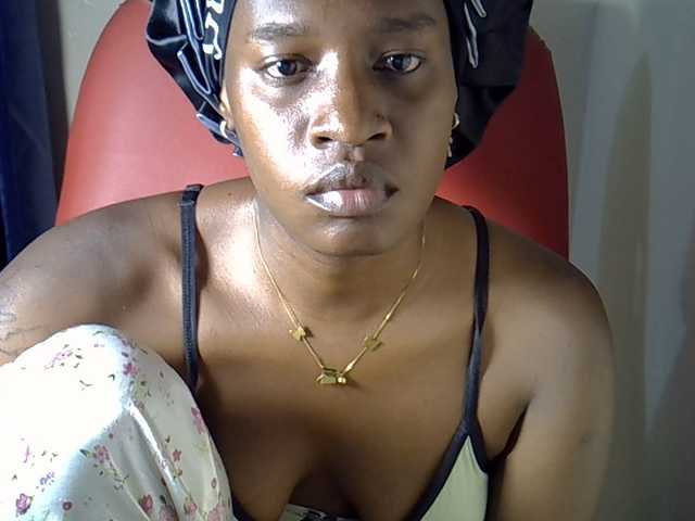 Nyangisexy1 live cam on BongaCams